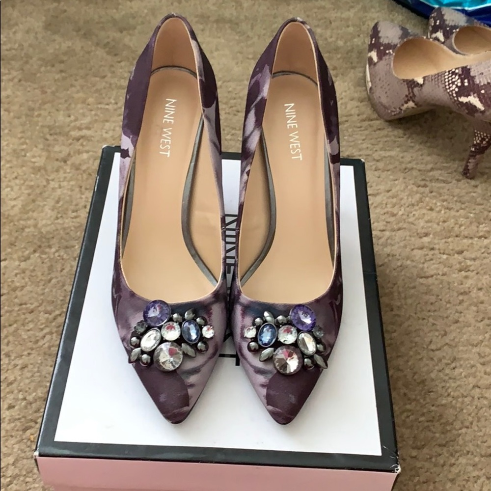 Nine west pump - Picture 2 of 4